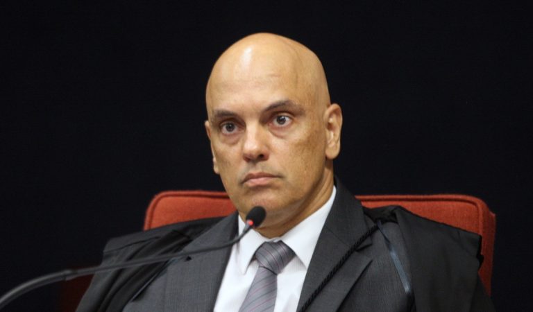 Deputados conservadores querem convocar Alexandre de Moraes caso CPI saia do papel