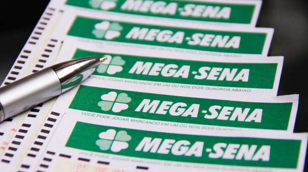 Mega-Sena: confira as dezenas sorteadas do concurso 2.556 deste sábado (18)