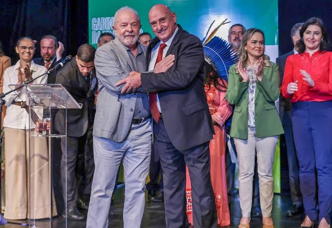 AGORA: Moro apresenta requerimento para convocar ministro do GSI de Lula para explicar imagens vazadas do 8 de janeiro