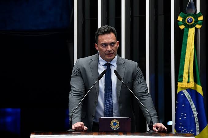 Como é? Senador tem contas reprovadas por ter gastado pouco: “O valor é irrisório, não pode ser tão pouco”; ENTENDA