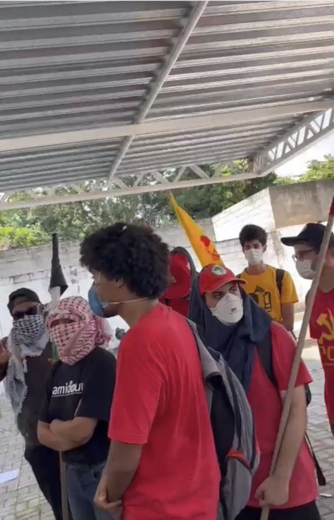 Gravíssimo: Estudantes da extrema-esquerda atacaram estudantes israelenses que visitavam a Unicamp e os fizeram reféns