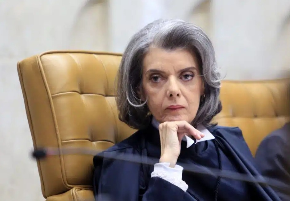“A liberdade não é um direito, é uma emoção”, afirma Cármen Lúcia