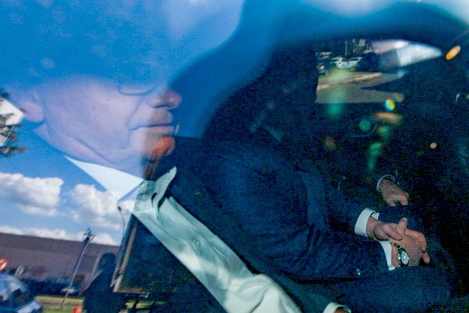 AGORA: Bolsonaro chega à PF para depor