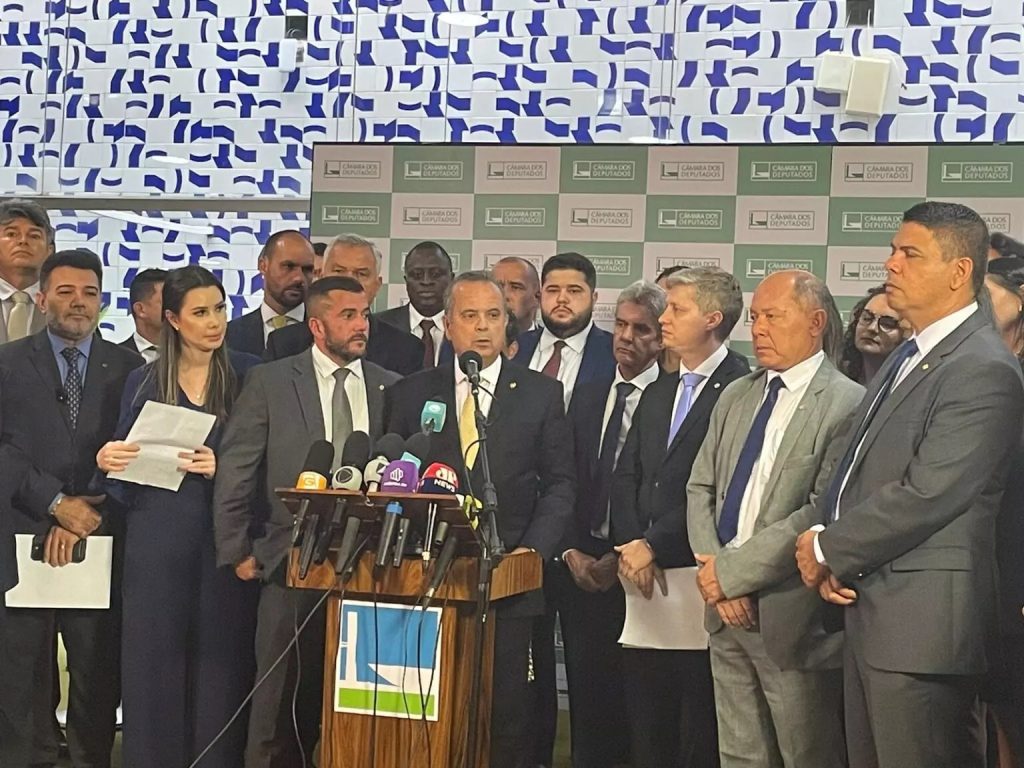 Advogados de presos do 8 de janeiro vão ao Congresso denunciar ‘ilegalidades’ e ‘abusos’ do STF&nbsp;