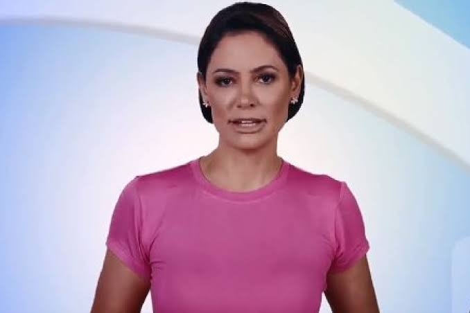 Após ação da PF, Michelle posta versículo que fala sobre confiar em Deus