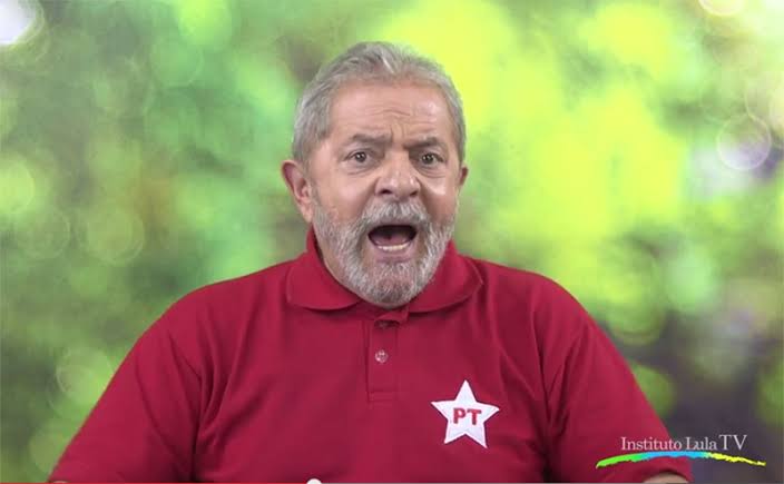 Após várias derrotas no Congresso, Lula se desespera e assume articulação política do governo