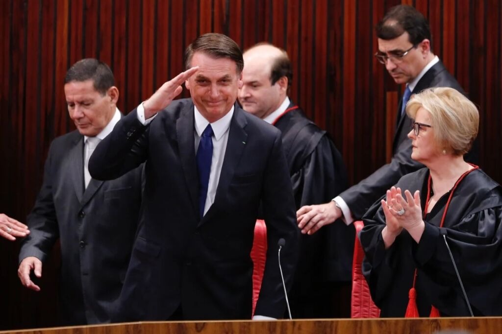 Bolsonaro vai propor armistício com STF e busca reatar boas relações com Ministros da Suprema Corte