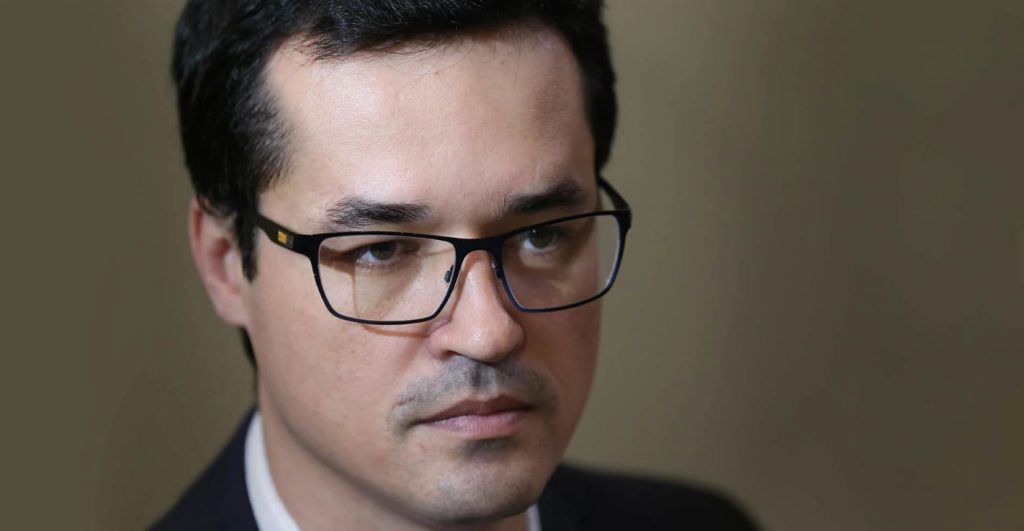 Câmara dos Deputados apresenta projeto de lei para anistiar Deltan Dallagnol