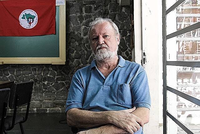 Chefe do grupo de invasões MTST diz que governo Lula tá com medo e tem que ir pra cima