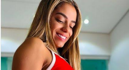 Deu ruim: Key Alves faz homenagem ao México em tatuagem e web alerta: ‘É a bandeira da Itália’; VEJA