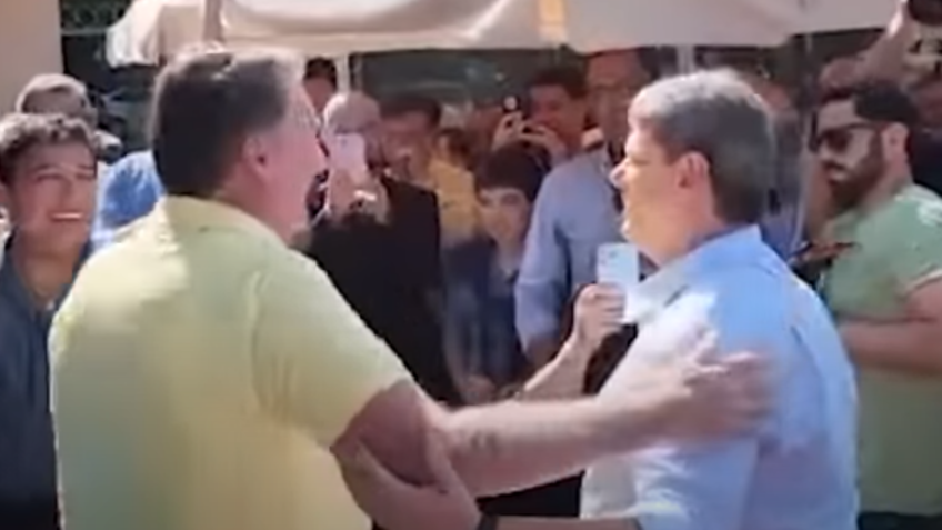 “Dois capitães incomodam muito mais”, canta Bolsonaro com Tarcísio; VEJA VÍDEO