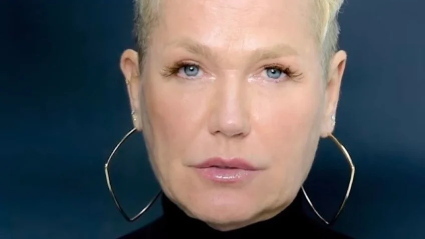 “E tem moral?”: Xuxa é criticada ao participar de campanha do governo contra abuso de crianças