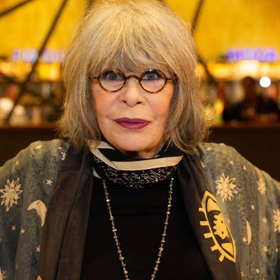 Em novo livro, Rita Lee conta como vacina da Covid-19 a fez descobrir câncer