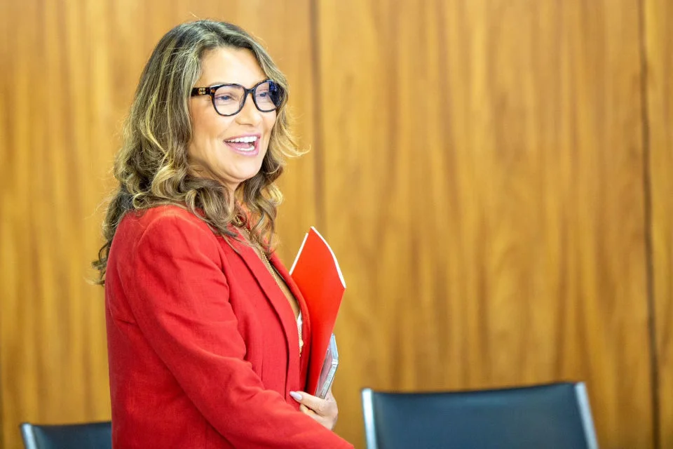 Em tarde de compras, Janja visita loja de lingerie no DF