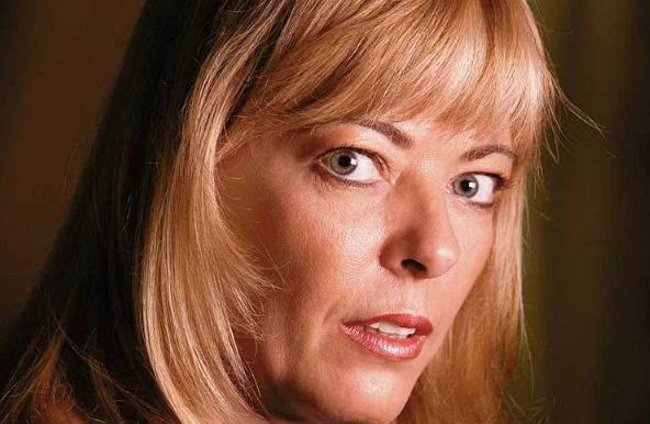 Endividada, Rosane Collor espera indenização do ex-presidente há 18 anos