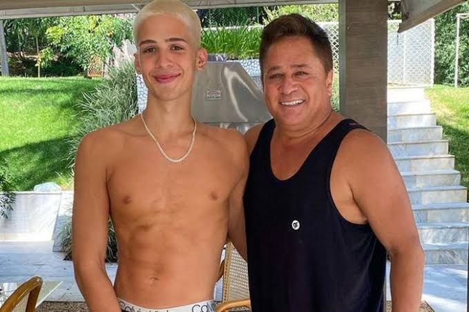 Filho de Leonardo assume crise aos 21 anos e revela necessidade de tratamento: “Angústia”