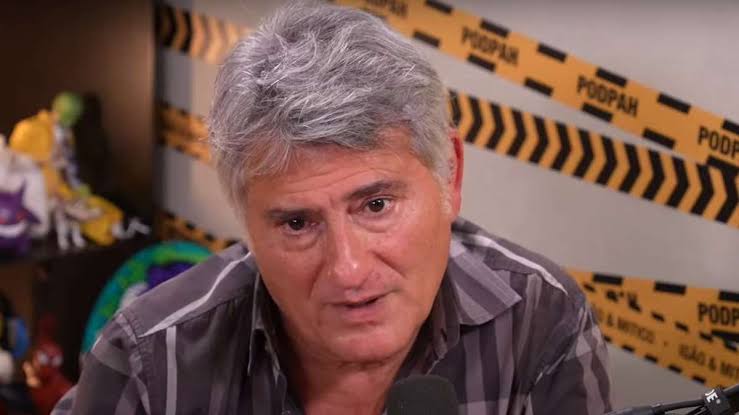 Fora da Globo, Cléber Machado vive relação discreta com jornalista