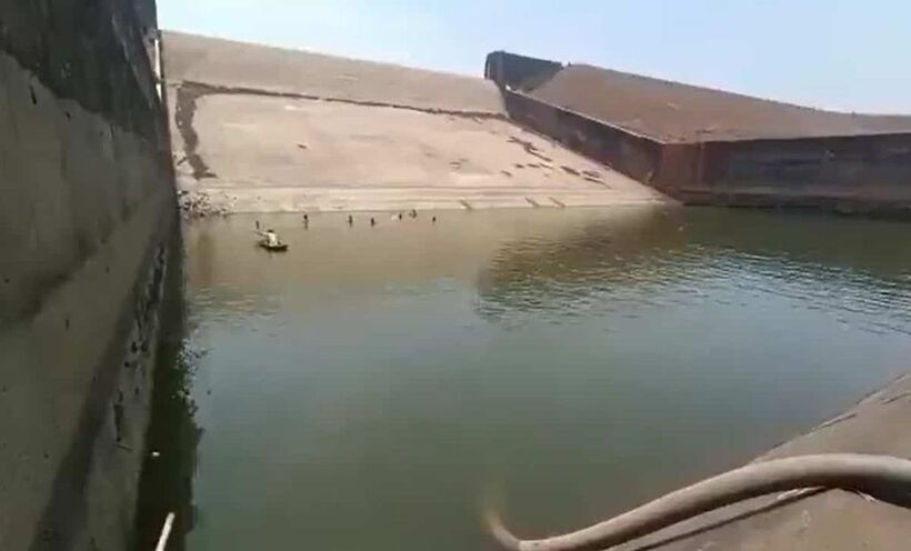 Funcionário do governo esvazia represa só para procurar celular que caiu, VEJA VÍDEO 