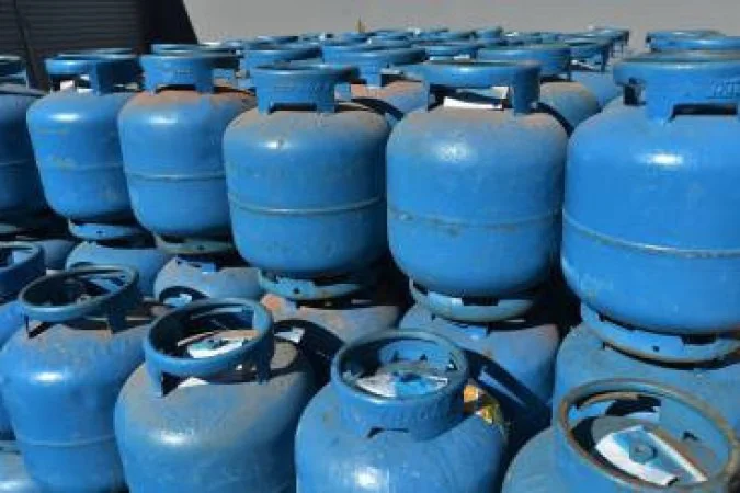 Gás de cozinha continua acima da paridade internacional mesmo com redução de preço