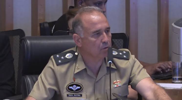 General que comandou ações do Exército no 8/1 diz que admira inteligência emocional de Lula