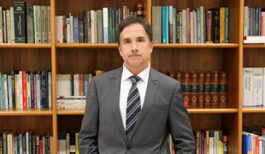 Juiz afastado da Lava Jato recorre ao Conselho Nacional de Justiça para voltar ao cargo