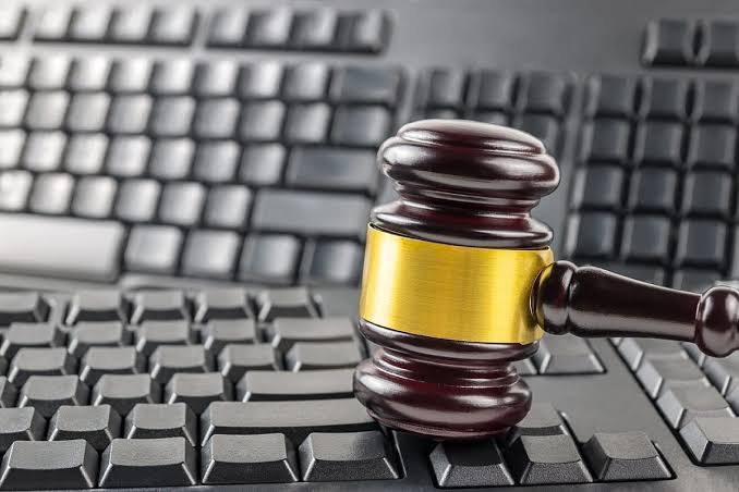 Juíza encerra audiência trabalhista após homem mostrar pênis em videoconferência