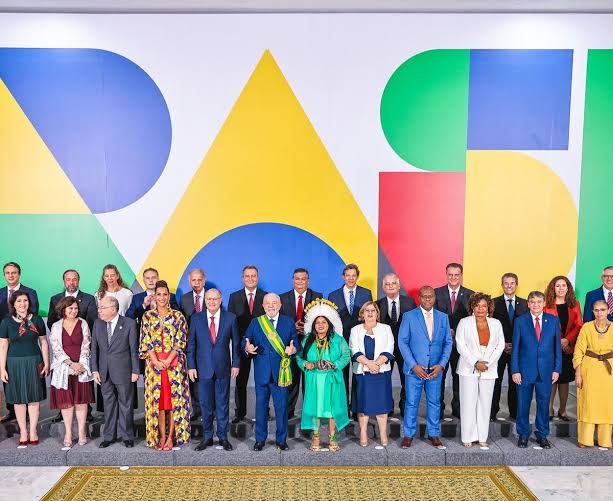 MP da criação de Ministérios do Governo Lula só passa se enxugar pelo menos 6 ministérios, avaliam políticos