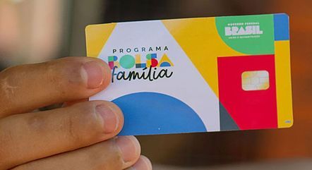 Mais de 1,4 milhão de beneficiários ficam sem pagamento do Bolsa Família em maio