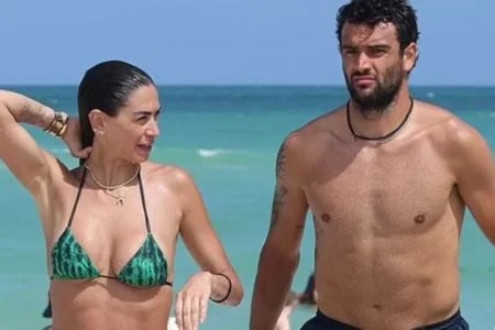 Modelo é “acusada” de lesionar jogadores de tênis por excesso de sexo