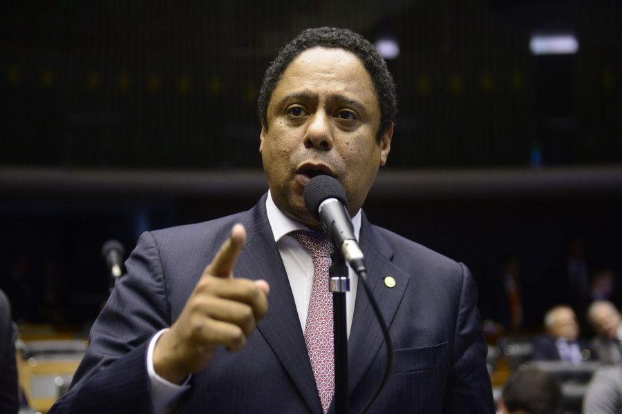 Orlando Silva quer votar PL das Fake News em duas semanas