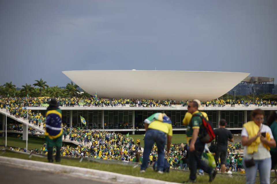 PF identifica DNA de 176 pessoas em vestígios do 8 de janeiro