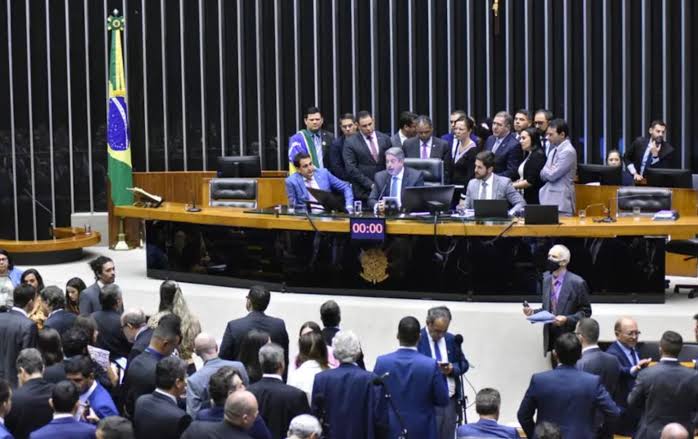 PL da Censura: veja como está o placar da votação