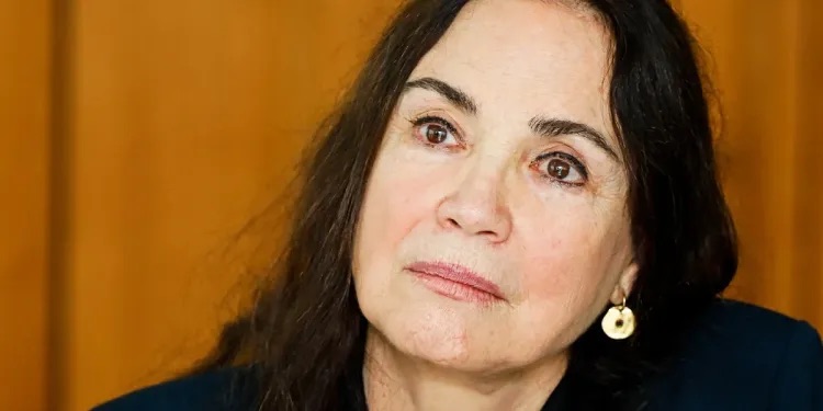 Polícia prende suspeito de fazer filho e neto de Regina Duarte reféns