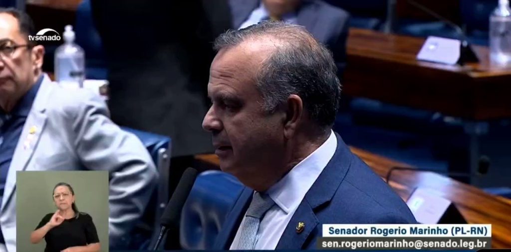 VÍDEO: Senador Rogério Marinho dá lição de moral para Flávio Dino e reage a ‘autoritarismo’ de Lula: ”Truculência”