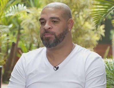 VOLTOU? Adriano Imperador anuncia que assinou com clube após sete anos de aposentadoria