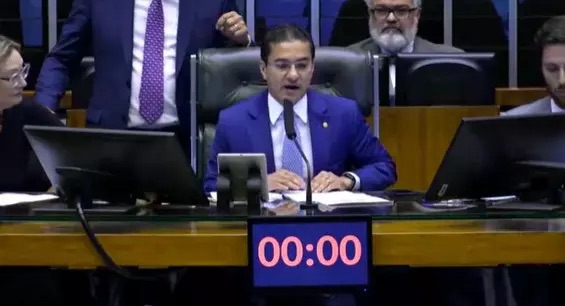 Votação sobre urgência de projeto alternativo ao PL 2630 é adiada&nbsp;