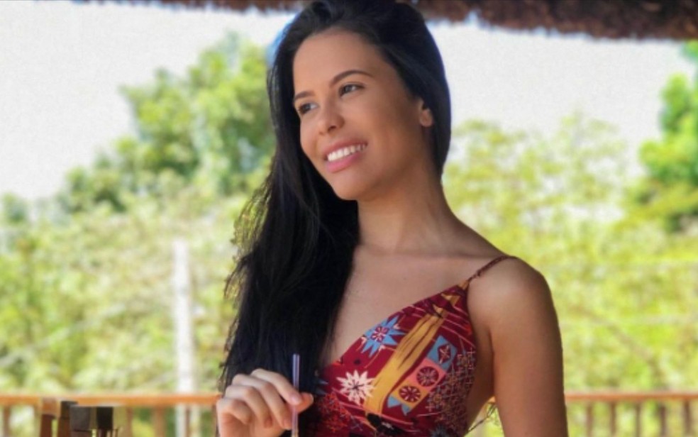 Samya Bucar tinha 22 anos e estava a um ano de se formar em medicina — Foto: Reprodução/Arquivo da família
