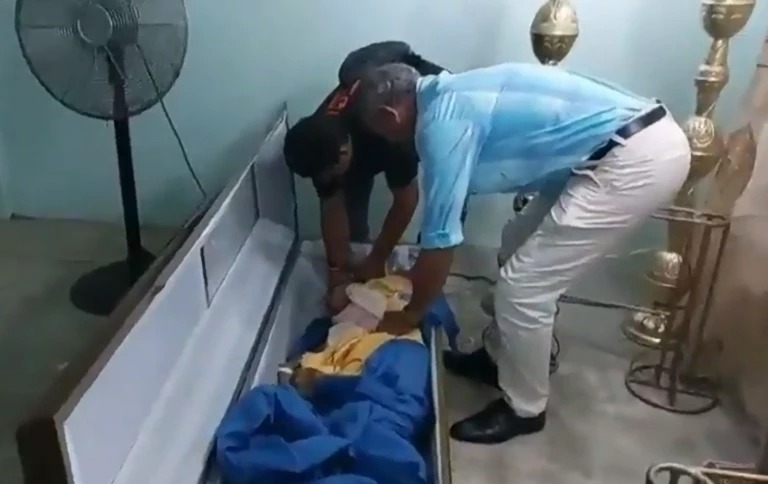 Idosa morre 7 dias após “acordar” durante o próprio velório