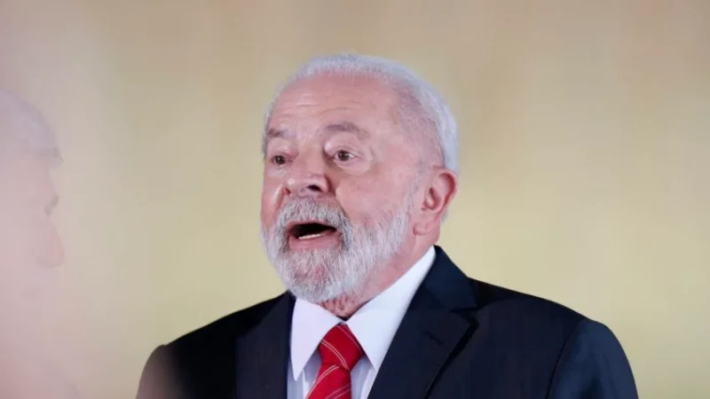 “Quem fala demais queima a língua”, diz Lula sobre MP na Câmara