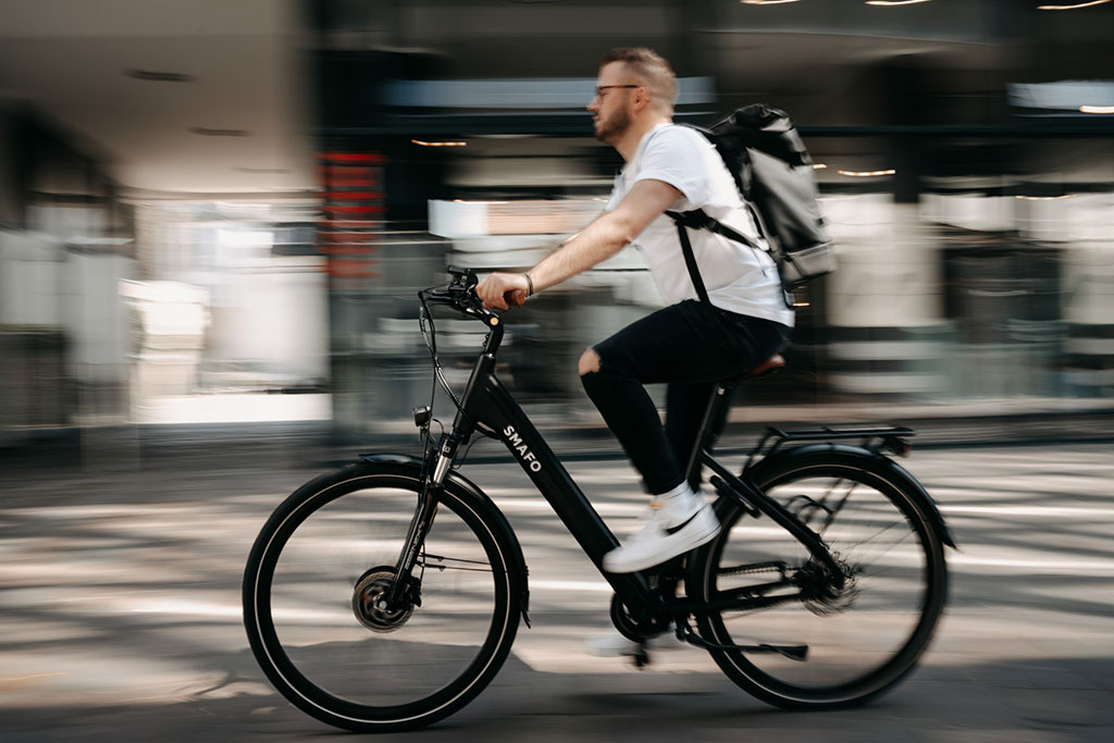 Uso de bicicletas elétricas e ciclomotores é regulamentado; fique atento e saiba o que mudou
