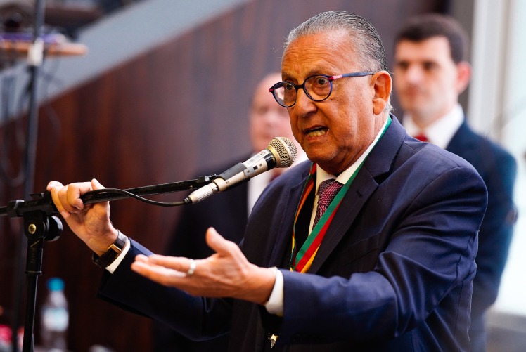 Galvao Bueno