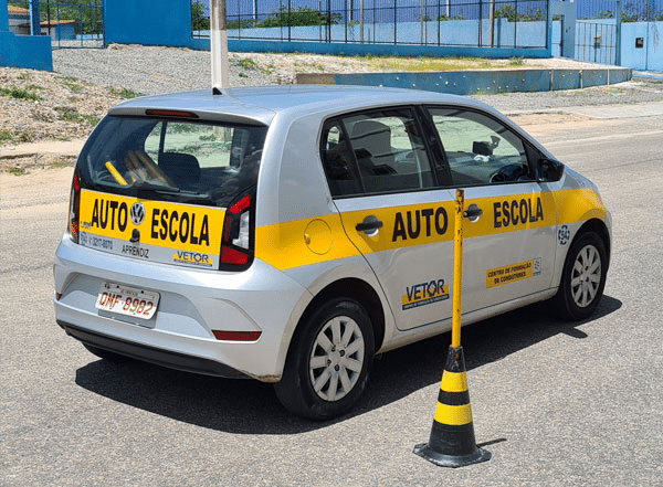 Fonte: Auto Escola Vetor