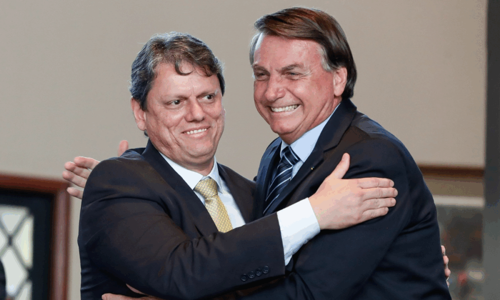 O ministro do STF, Alexandre de Moraes, autorizou visitas ao ex-presidente Jair Bolsonaro, que se encontra em prisão domiciliar