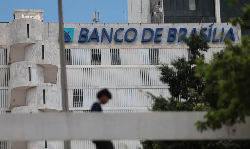 BRB negocia venda de carteira de quase R$ 1 bi com bancos após prejuízos com Master