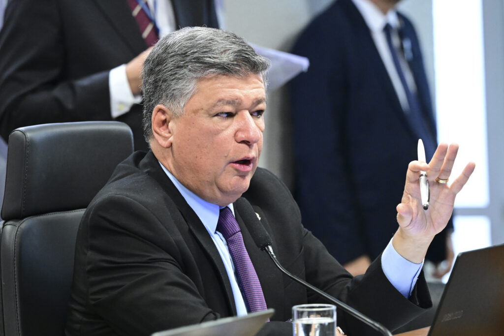 CPMI do INSS inicia os trabalhos de 2026 analisando pedidos de informações, quebras de sigilo e o depoimento do presidente do órgão sobre descontos indevidos em benefícios.