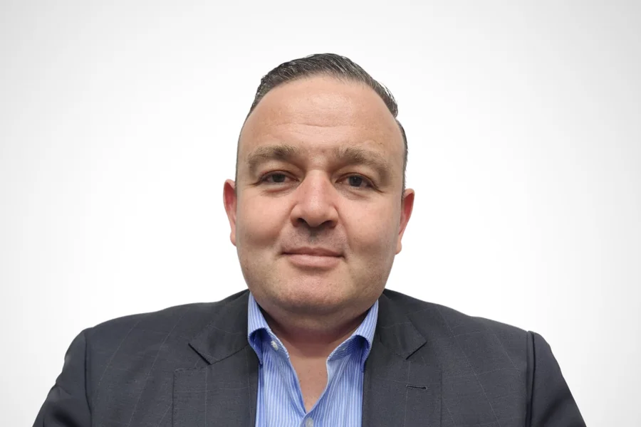 Presidente do RioPrevidência saiu do Brasil antes de operação da PF que apura investimentos de R$ 1 bilhão no Banco Master.