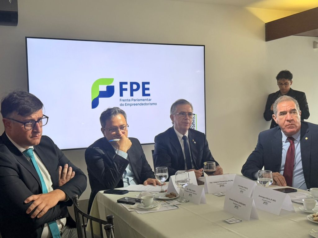 Receita Federal afirma que reforma tributária pode extinguir declarações empresariais e adotar apuração assistida.