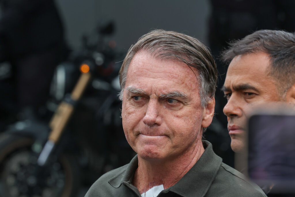 Defesa critica prazo e diz que saúde de Bolsonaro exige cuidado contínuo