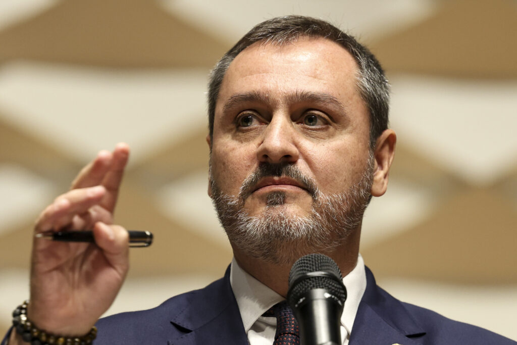 Diretor da PF diz que órgão é alvo de ataques covardes