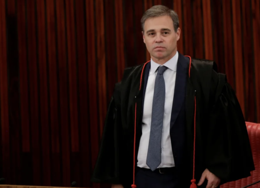 André Mendonça precisa reagir à sabotagem dos colegas de Corte